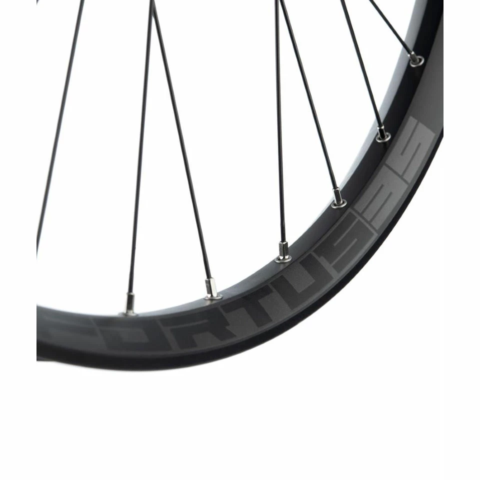 Hope Fortus 35 Pro 5 Front Wheel (6 Bolt) - Image 2